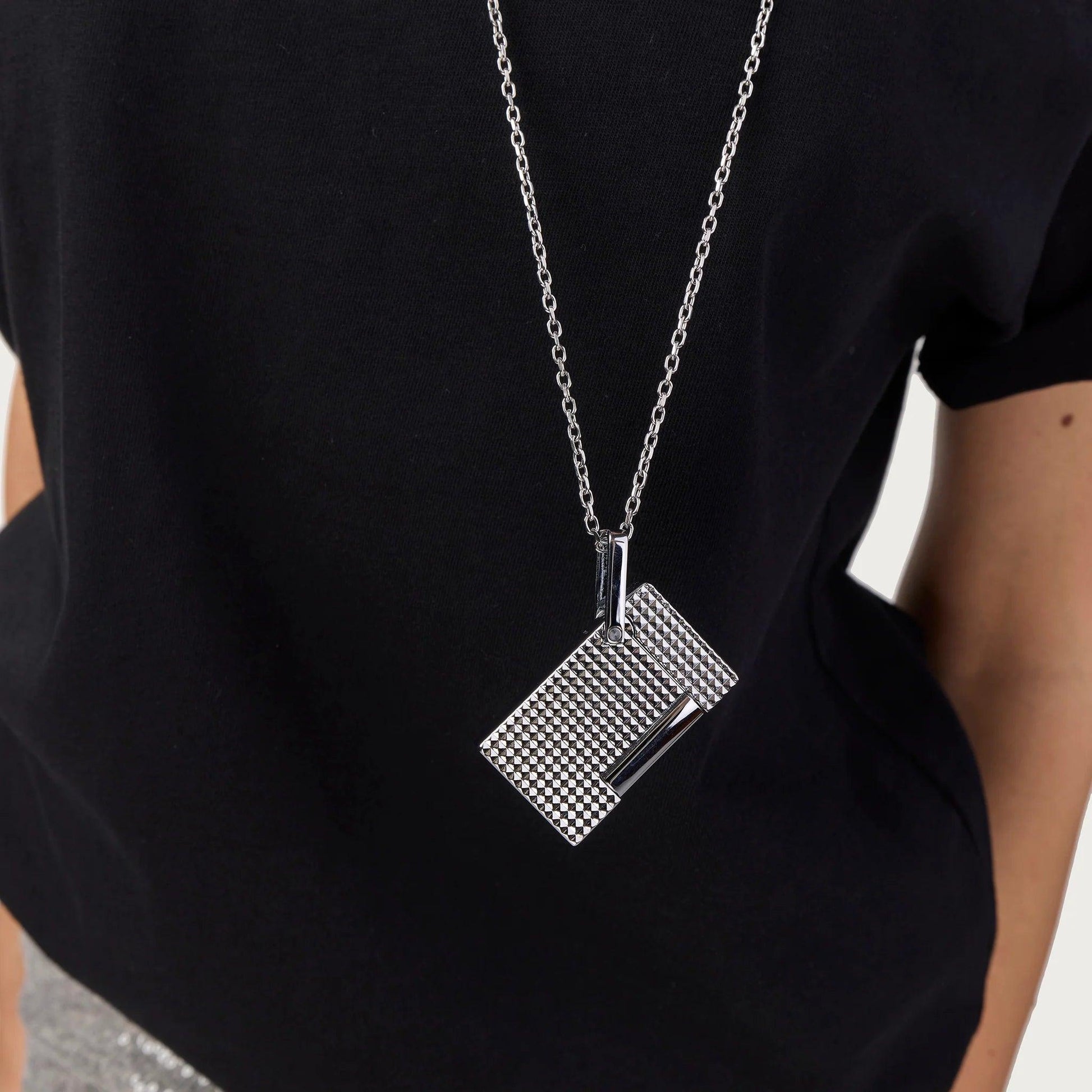 Lighter Necklace-La Régence